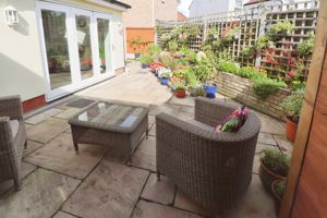 COLNE ROAD- click for photo gallery